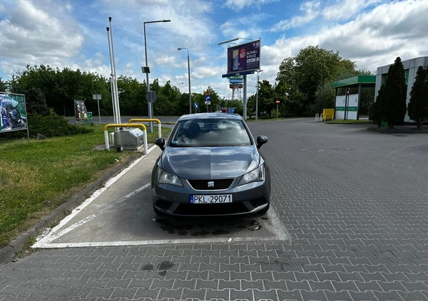 Seat Ibiza cena 19500 przebieg: 177000, rok produkcji 2012 z Poznań małe 154